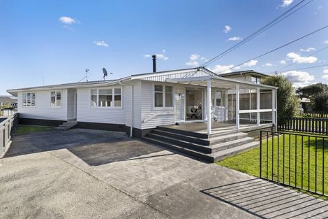 Photo of property in 24 Hill Crescent, Papakura, 2110