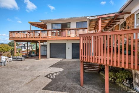 Photo of property in 6 Lucas Place, Weymouth, Auckland, 2103