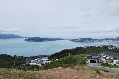 Photo of property in 11 Grumman Lane, Newlands, Wellington, 6037