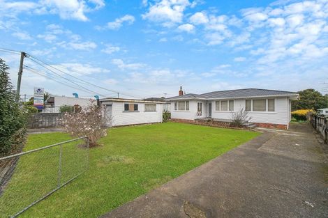 Photo of property in 136 Rathgar Road, Henderson, Auckland, 0610