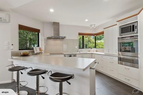 Photo of property in 2/272 Major Hornbrook Road, Mount Pleasant, Christchurch, 8081