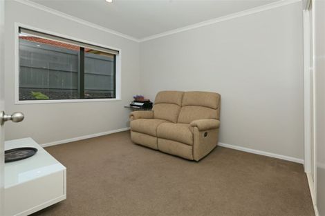 Photo of property in 17 Chelmsley Avenue, Henderson, Auckland, 0612