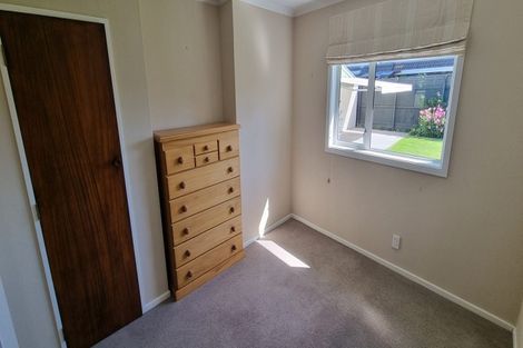Photo of property in 4 Rachel Place, Avonhead, Christchurch, 8042
