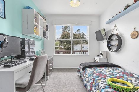 Photo of property in 4 Mariana Place, Glen Eden, Auckland, 0602