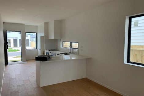 Photo of property in 11 Kairakau Street, Takanini, 2110