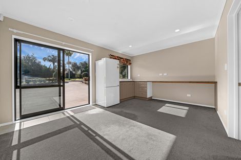 Photo of property in 5b Raukawa Grove, Waiuku, 2123