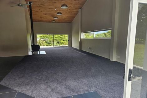 Photo of property in 69a Waikoukou Valley Road, Waimauku, 0882