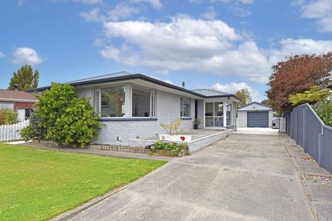 Photo of property in 32 Wingate Street, Redwood, Christchurch, 8051