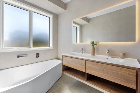 Photo of property in 1 Koiora Road, Clarks Beach, 2122