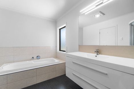 Photo of property in 1 Mckinnon Street, Leamington, Cambridge, 3432