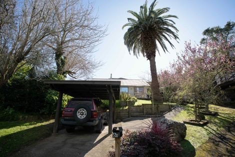 Photo of property in 6b Spencer Place, Merrilands, New Plymouth, 4312