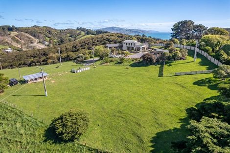 Photo of property in 3 Coroglen Rise, Pukerua Bay, 5026
