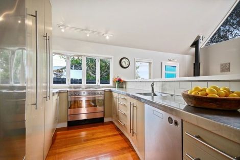 Photo of property in 1/68 Norwood Road, Bayswater, Auckland, 0622