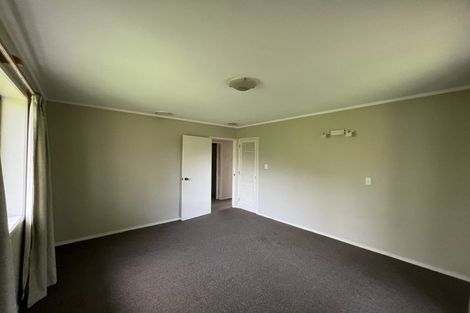 Photo of property in 121 Chamberlain Road, Massey, Auckland, 0614