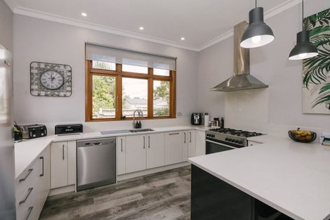 Photo of property in 168 College Street, Awapuni, Palmerston North, 4412