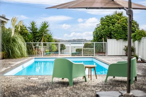 Photo of property in 7 Motukaraka Point, Pauatahanui, Porirua, 5381