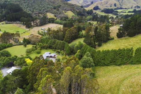 Photo of property in 959 Whitemans Valley Road, Whitemans Valley, Upper Hutt, 5371