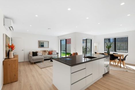 Photo of property in 19 Waituarua Drive, Takanini, 2112