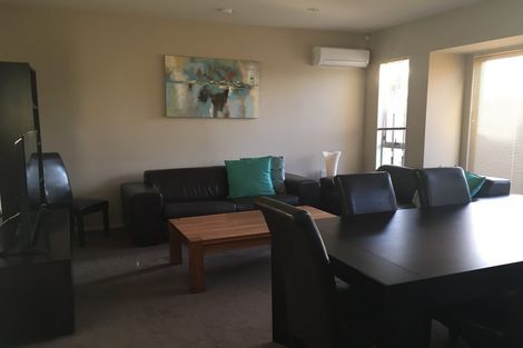 Photo of property in 7 Gillett Place, Botany Downs, Auckland, 2014