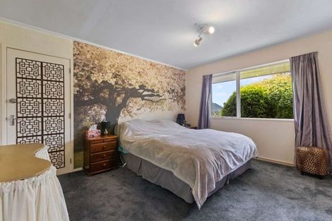 Photo of property in 3b Leo Place, Kawaha Point, Rotorua, 3010