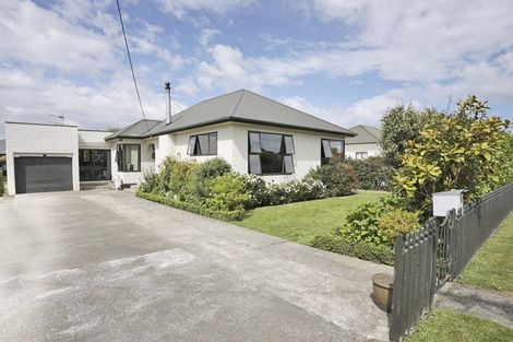 Photo of property in 21 Renfrew Street, Waikiwi, Invercargill, 9810