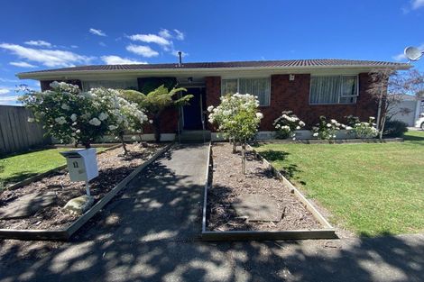 Photo of property in 11 Otaki Place, Westbrook, Palmerston North, 4412