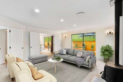 Photo of property in 20 Caversham Drive, Torbay, Auckland, 0630