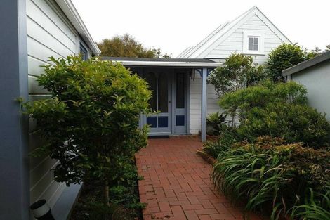 Photo of property in 6 Norfolk Street, Northland, Wellington, 6012