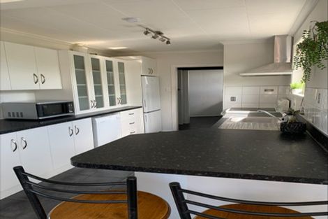 Photo of property in 50 Kilmarnock Street, Wallacetown, 9816