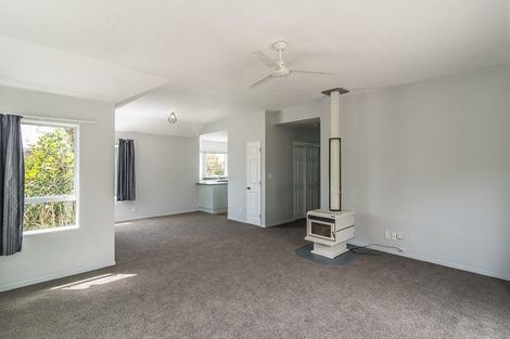 Photo of property in 10 Beachwater Grove, Paraparaumu Beach, Paraparaumu, 5032