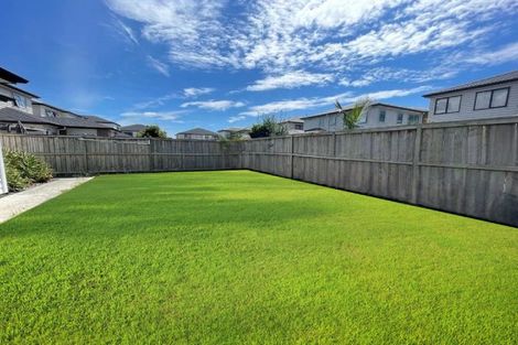 Photo of property in 10 Puoro Street, Flat Bush, Auckland, 2019