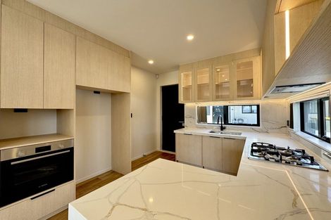 Photo of property in 4d Tainui Terrace, Mangere Bridge, Auckland, 2022