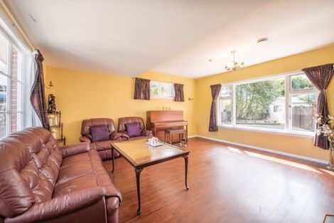 Photo of property in 9 Kyeburn Place, Avonhead, Christchurch, 8042