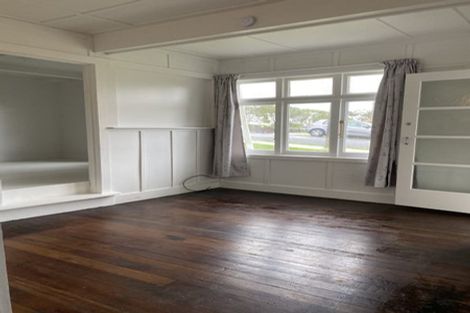 Photo of property in 18 Shoal Bay Road, Devonport, Auckland, 0624