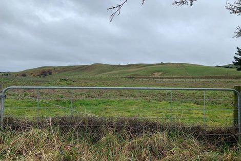 Photo of property in 2 Akaroa Road, Poraiti, Napier, 4112