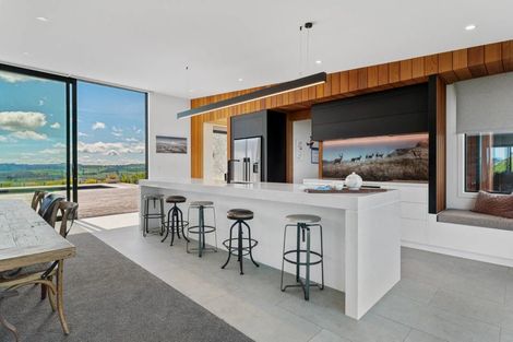 Photo of property in 155 Whakaroa Road, Kinloch, Taupo, 3385