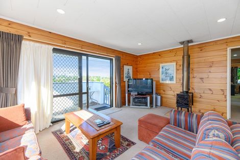 Photo of property in 2/10 Sirius Place, Botany Downs, Auckland, 2010