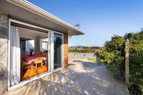 Photo of property in 78 Queens Road, Glen Avon, New Plymouth, 4312