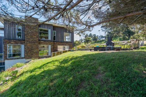 Photo of property in 42 Merewhira Road, Paremoremo, Albany, 0793