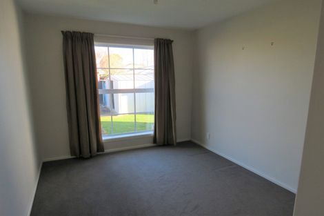 Photo of property in 37 Ansonby Street, Russley, Christchurch, 8042