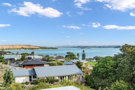 Photo of property in 1 Munro Street, Onerahi, Whangarei, 0110