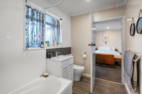 Photo of property in 87 Tilford Street, Woolston, Christchurch, 8062