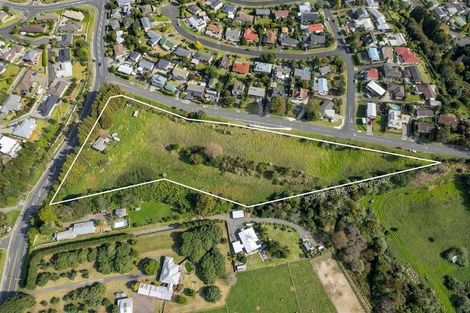 Photo of property in 1 Ranginui Road, Welcome Bay, Tauranga, 3112