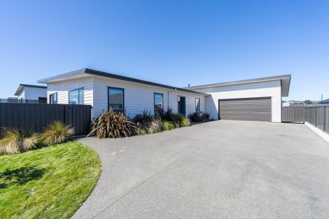 Photo of property in 28 Burnby Drive, Te Anau, 9679