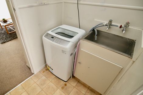 Photo of property in 2/22 Hardley Street, Whitiora, Hamilton, 3200