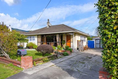 Photo of property in 52 Polstead Road, Stoke, Nelson, 7011