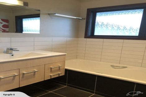 Photo of property in 1 Pepys Place, Leamington, Cambridge, 3432