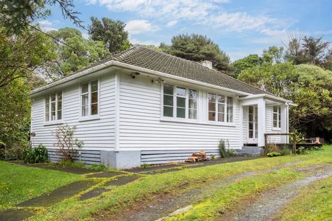 Photo of property in 3 Weku Road, Pukerua Bay, 5026