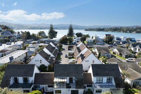 Photo of property in 6/49 Mana Esplanade, Paremata, Porirua, 5026