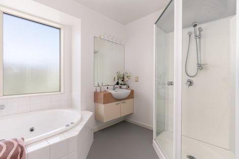 Photo of property in 72 Broadhaven Avenue, Parklands, Christchurch, 8083